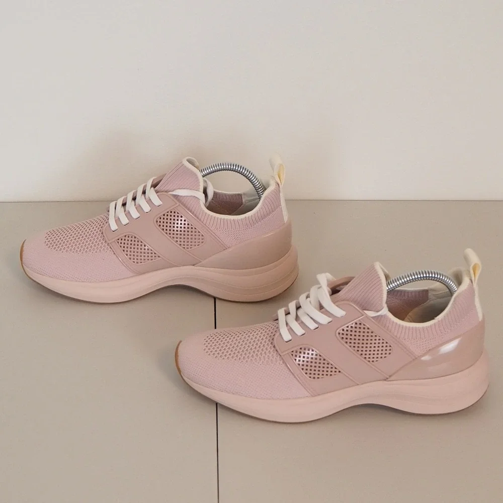 NWOB Tory Burch T Sock Knit Runner Designer‎ Sneakers Pink 136629 Women's 9.5M